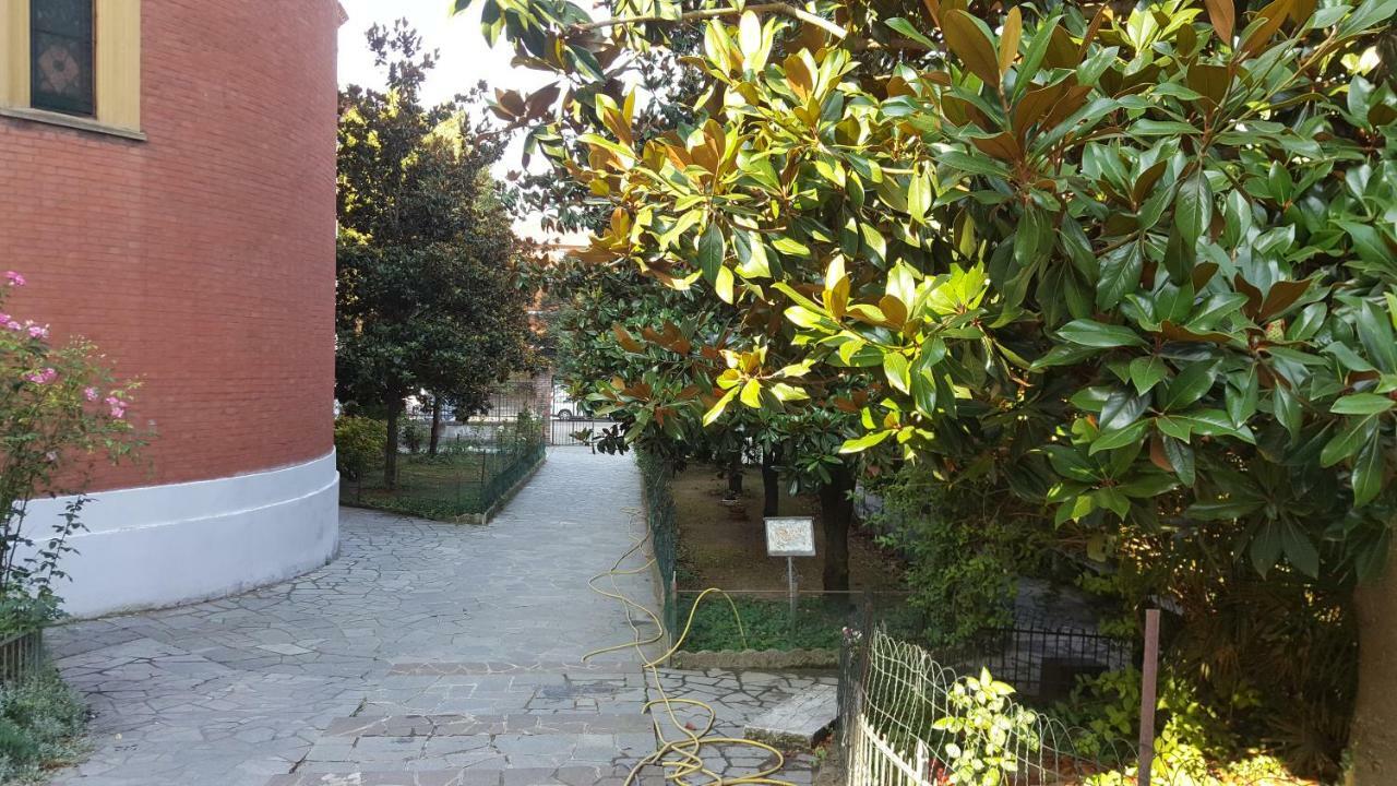 Апартаменти Location Turistic Monolocale Nel Parco Del Santuario Асті Екстер'єр фото